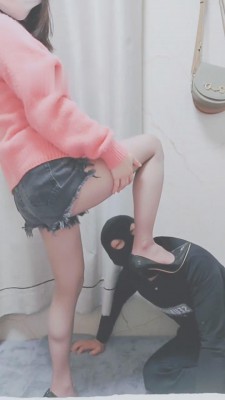 【灵竹】恋足高跟踩脸 bf10076