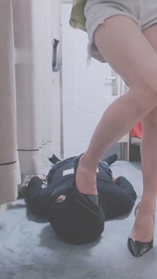 【灵竹】sp/残忍踩头 bf8899