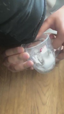 【训狗王】舔三学生素人的脏鞋底 bf10464