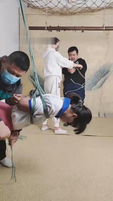 【冷大人】白袜塞嘴捆绑强制虐情侣m bf10903