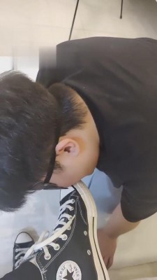 【圆圆】帆布鞋全体重踩踏棉袜羞辱【完整版】 bf10901