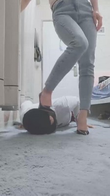 【灵竹】调教小奶狗-踩踏/耳光 bf10961