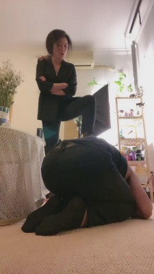 【鹿梦兮】白领下班原味黑丝强迫虐 bf11218