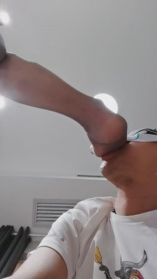 【乐姐】卑贱的脚下奴才 bf11266