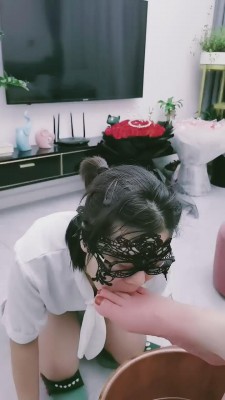 【清见】女奴伺候洗脚跪舔 bf11324