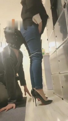 【咩祖】御姐高跟踩踏sp专场 bf9854