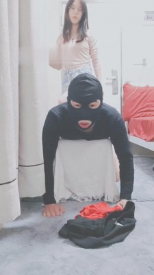 【灵竹】裸足深喉强制虐s bf9954