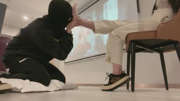 【湖北奈奈生】踩踏深喉专场 bf8745