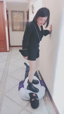 【羽诺】高跟/运动鞋/丝袜裸足全体重踩踏 bf8498