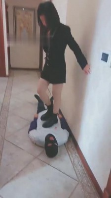 【羽诺】高跟/运动鞋/丝袜裸足全体重踩踏 bf8498