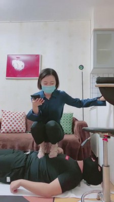 【Q月s】高跟鞋踩踏-虐乳 bf4312