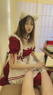 【一诺大小姐】女仆店羞辱女奴-成功 bf4354