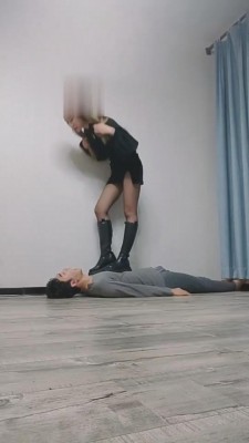 【二宝】踩踏-口水-踢打-跺胸 bf4278