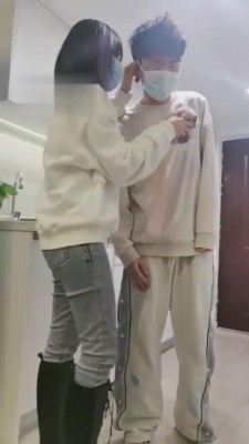 【小拽主人】发现表弟偷闻我的鞋子 bf4949