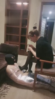 【采淇】木乃伊捆绑黑丝深喉+虐乳 bf5565