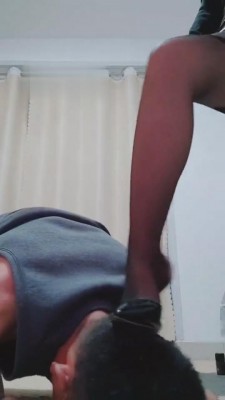 【魅影女神】收拾狠虐贱货-虐乳/踩踏 bf5688