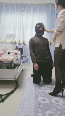 【天水女王】原味黑丝袜羞辱老公 bf5724