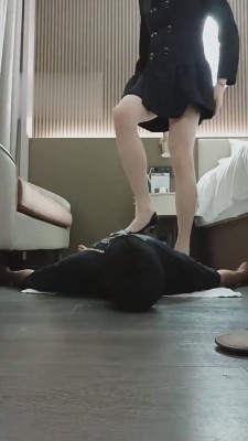 【上海糖糖老师】麻麻浴缸丝袜羞辱小狗 bf5445