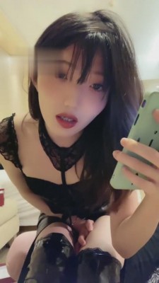 【mimi】精神小妹长靴黑丝羞辱路人 bf5422