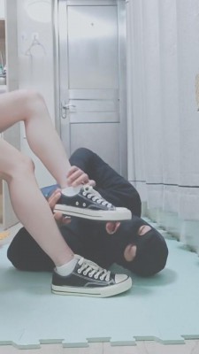 【灵竹】帆布鞋踩脖子-舔帆布鞋 bf5524