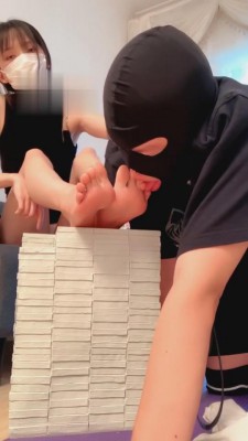 【暴力美学】超臭白棉袜窒息除臭舔脚深喉喂食 bf1234