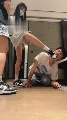 【阿月】闺蜜前男友是个m bf1962