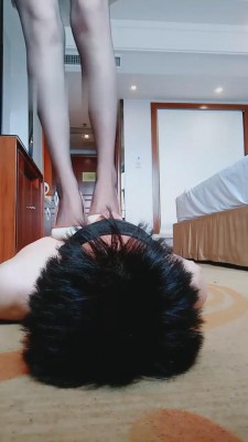 【多多】起床气对圈养家奴发泄【上】 G-210815-12