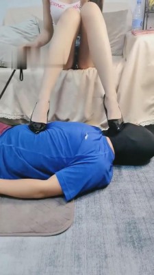 【微希】高跟肉丝诱惑奶狗 bf748