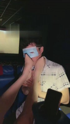 【樱木花椒】伺候主人看电影 bf15441