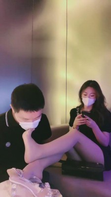 【禾末】ktv玩弄下贱同事 bf15710