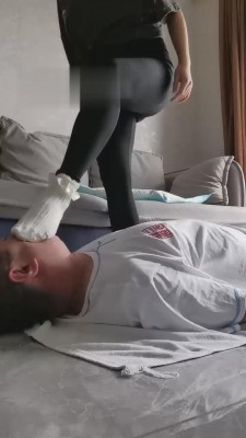 【s奶欲】阳台-室内蹂躏踩家奴 bf15784