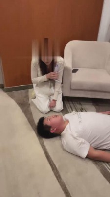 【牙乖乖】深夜被陪酒小妹调教 bf15778