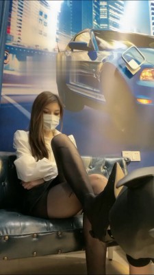 【馨怡s】学生狗第一次被虐待【完整版】 bf16304