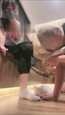 【悦主大大】小白鞋超臭棉袜羞辱双奴 bf16361