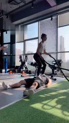 【二宝】健身房的体能训练 bf16388