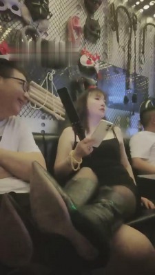 【乐爷】KTV群女王调狗 bf16443