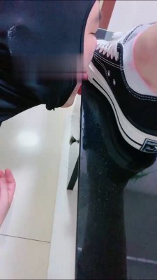 【娜美s】帆布鞋白袜原味羞辱 bf16619