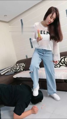 【小祖宗】鞋底踩食物喂食专场 bf16643