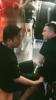 【稚S】SM酒吧调教现场【下】 bf16745