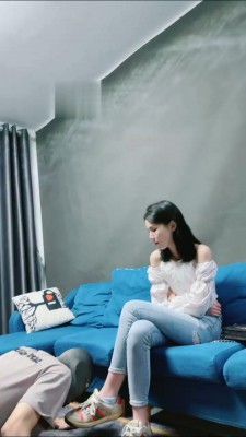 【狗哥】开发脏臭运动鞋素人小姐姐 bf16765