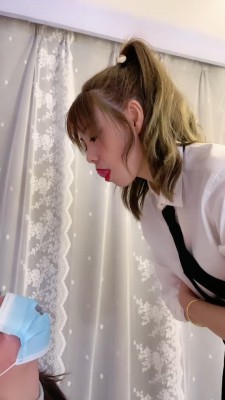 套路直播视频【梦涵大大】让下贱闺蜜给我做狗 bf24365