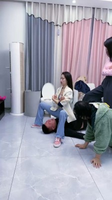 套路直播视频【麋鹿银儿】双S运动鞋棉袜暴打/吐口水/全体重踩踏/骑马腿绞 bf24634