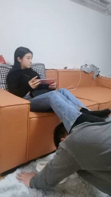 套路直播视频【海绵大大】黑棉袜裸足踩脚垫 bf24502