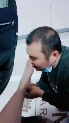 套路直播视频【甜心教主】户外车库舔鞋/舔鞋/骑马 bf24779