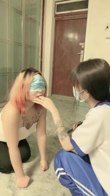 套路直播视频【安琪】校服-学生妹玩弄女舍友【双视角版】 bf24798