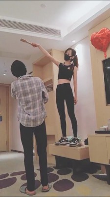 套路直播视频【美娜格格】瑜伽教练惩罚-强迫吃白袜 bf25185