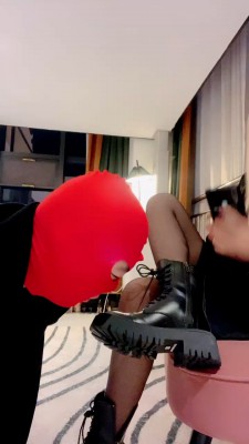 套路直播视频【梦樱】短靴黑丝踩踏/骑马 bf25515