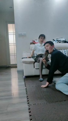 套路直播视频【重庆男神】20岁小姐姐上课/耳光鞭打骑马踩踏提档 bf25396