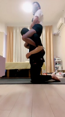 套路直播视频【小妮】强制灌圣水/骑马/重度耳光/黑丝高跟踩 bf25775