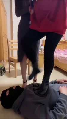 套路直播视频【心理学】双S奴下奴-喂口水/踩踏/骑马转胯 bf25892